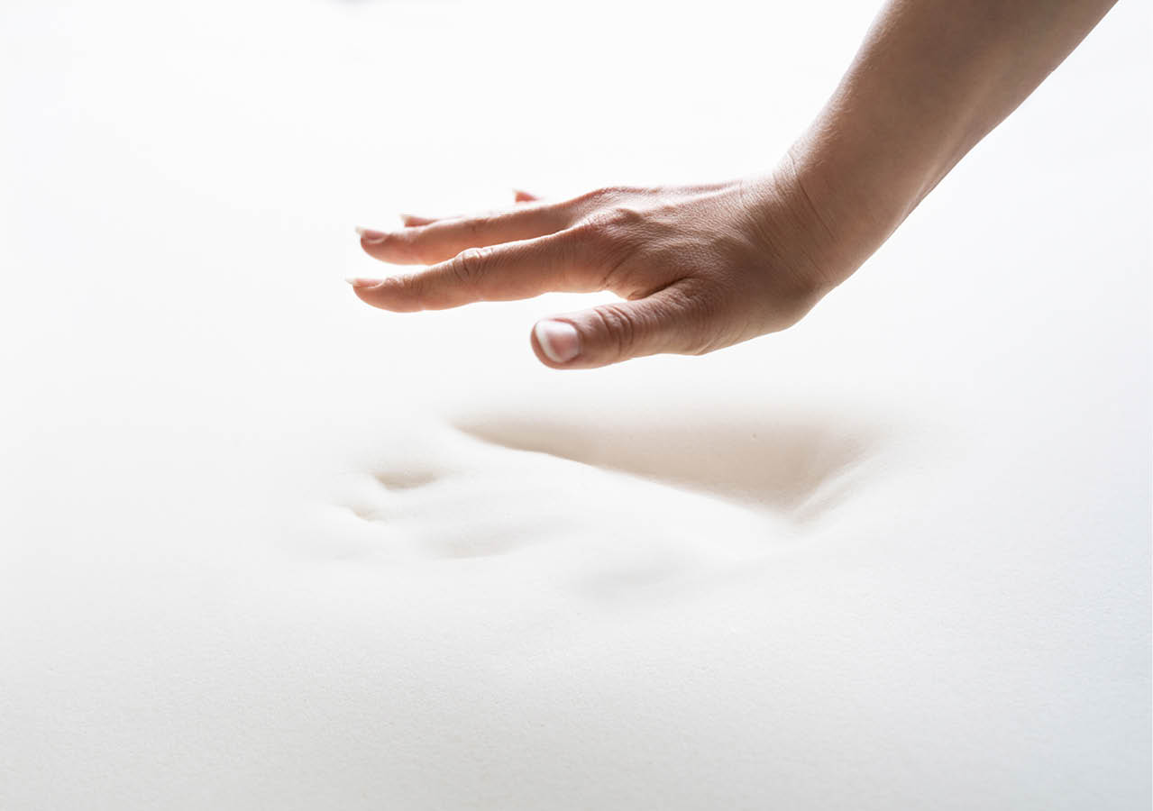 Hand Testing Orthopedic Memory Foam Core Mattress